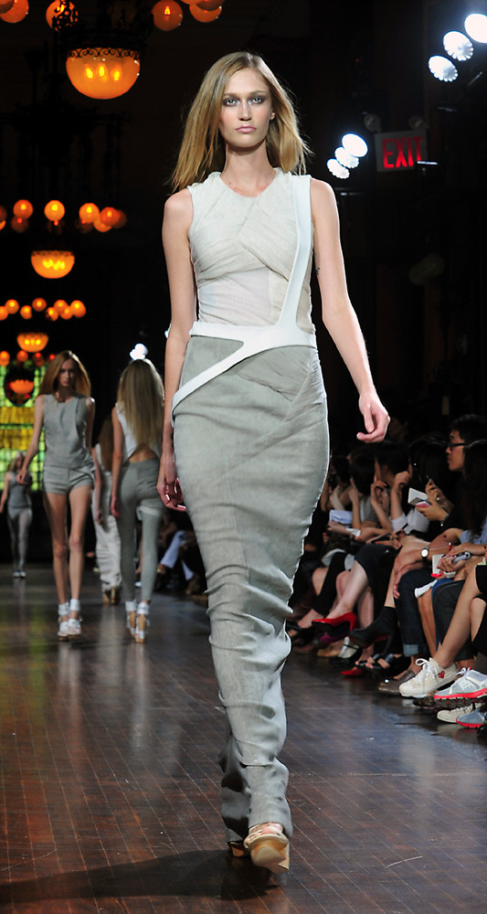 제일모직 ‘헥사바이구호’ 2011 SS 뉴욕 컬렉션 호평